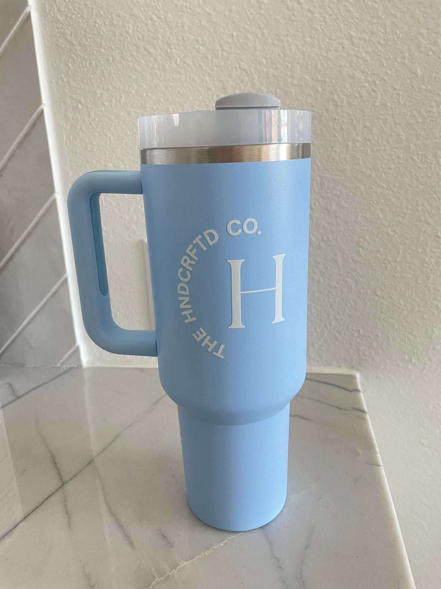 THE HNDCRFTD CO. Tumbler